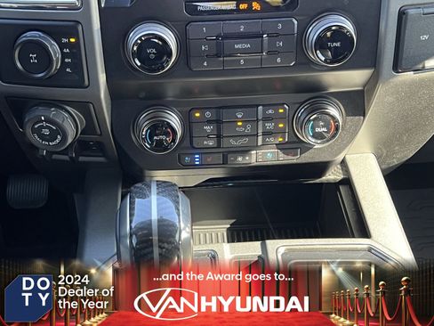 Used 2019 Ford F150 Raptor w/ Equipment Group 802A Luxury image 33