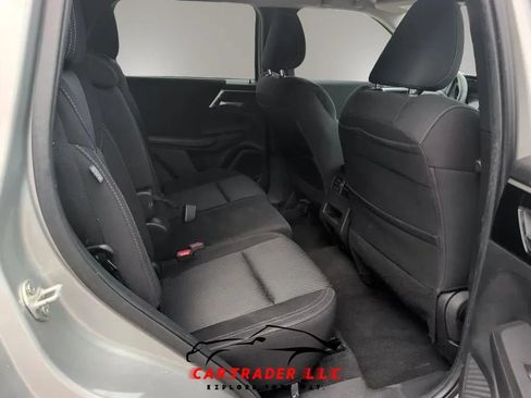Used 2022 Mitsubishi Outlander ES FWD image 25