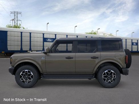 New 2026 Ford Bronco Outer Banks image 3