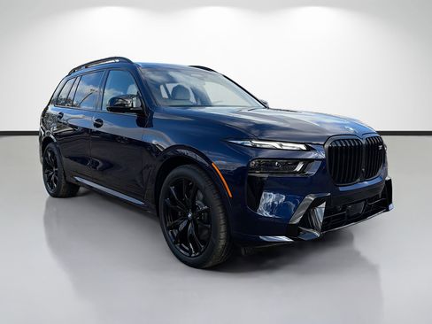 New 2026 BMW X7 M60i image 1