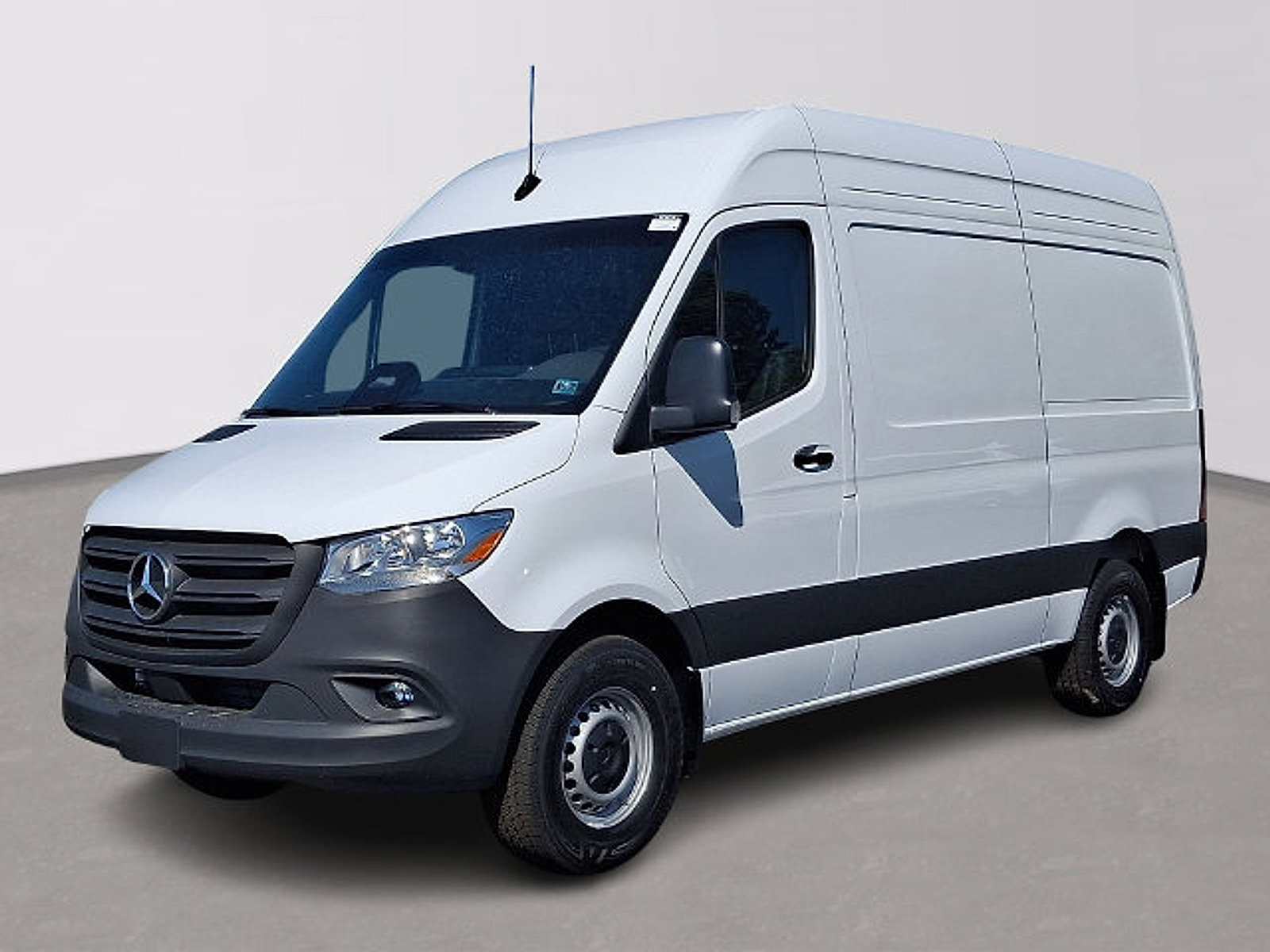 Used 2026 Mercedes-Benz Sprinter 2500 image 1