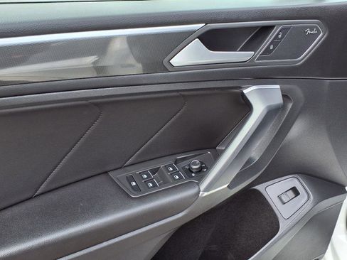 Used 2020 Volkswagen Tiguan SEL Premium R-Line w/ 3rd Row Seat Package image 6