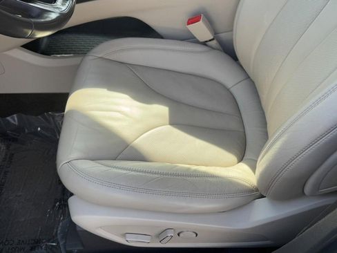 Used 2017 Lincoln MKX Select w/ Lincoln MKX Climate Package image 23