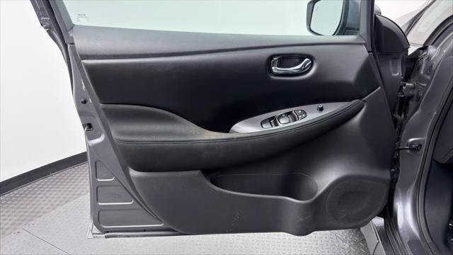 Used 2025 Nissan Leaf S FWD image 13