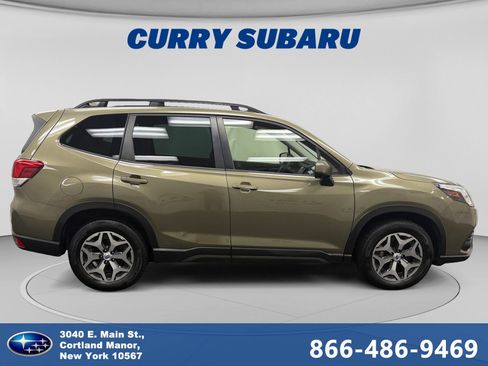 Certified 2023 Subaru Forester Premium AWD/4WD image 6
