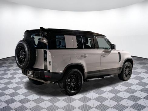 New 2026 Land Rover Defender 110 S AWD/4WD image 5