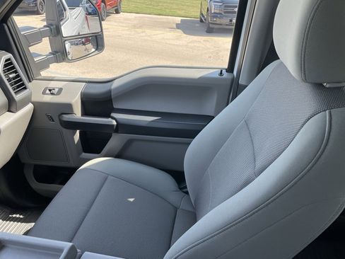 Used 2021 Ford F250 XL w/ STX Appearance Package image 19