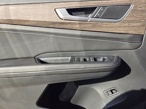 New 2026 Volkswagen Atlas SEL image 18