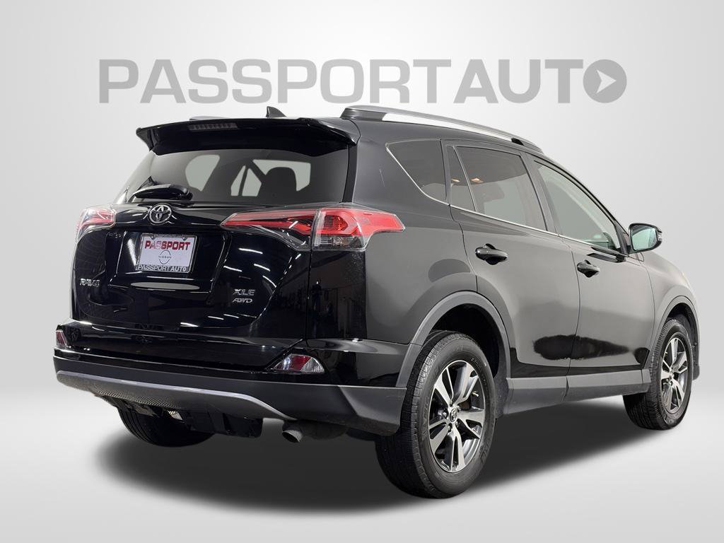 Used 2018 Toyota RAV4 XLE w/ Plus Extra Value Package AWD/4WD image 8
