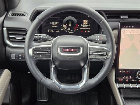 Used 2025 GMC Terrain Elevation image 19