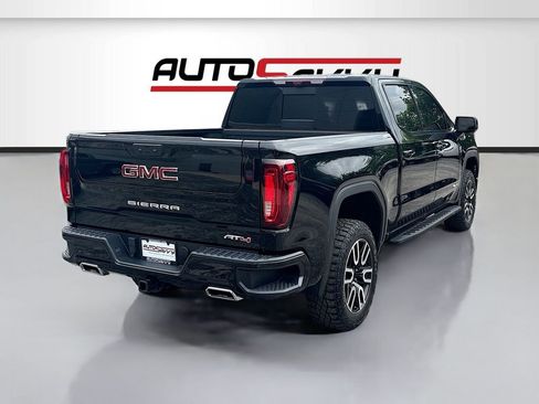 Used 2024 GMC Sierra 1500 AT4 w/ Technology Package AWD/4WD image 7