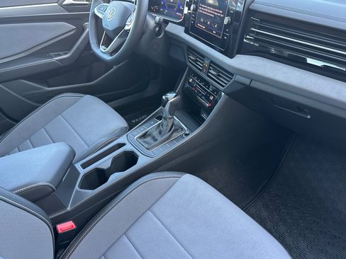 New 2025 Volkswagen Jetta SE image 12
