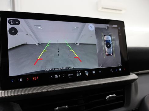 Used 2025 Ford Explorer ST-Line image 17