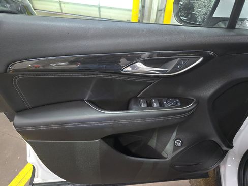 Used 2022 Buick Envision Preferred image 16