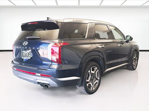 Used 2023 Hyundai Palisade Limited FWD image 4