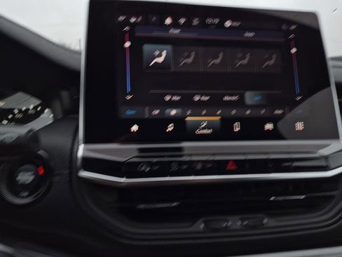 New 2026 Jeep Compass Latitude image 24