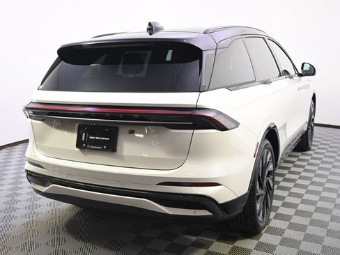 New 2026 Lincoln Nautilus Reserve w/ Jet Appearance Package AWD/4WD image 6
