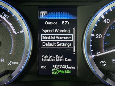 Used 2017 Toyota Highlander Limited Platinum image 19