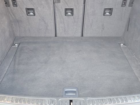 Used 2019 Porsche Macan image 31