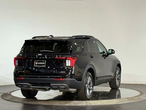 New 2026 Ford Explorer Active w/ Active Comfort Package AWD/4WD image 10