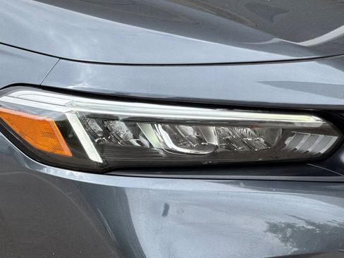 Used 2023 Honda Civic LX image 11