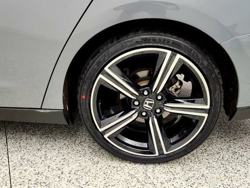 Used 2024 Honda Accord Sport image 9