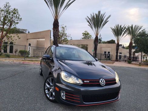 Used 2013 Volkswagen GTI Driver's Edition image 24