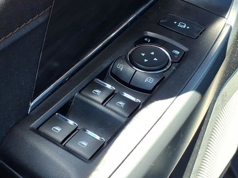 Used 2024 Ford F150 Lariat w/ Equipment Group 502A High AWD/4WD image 9