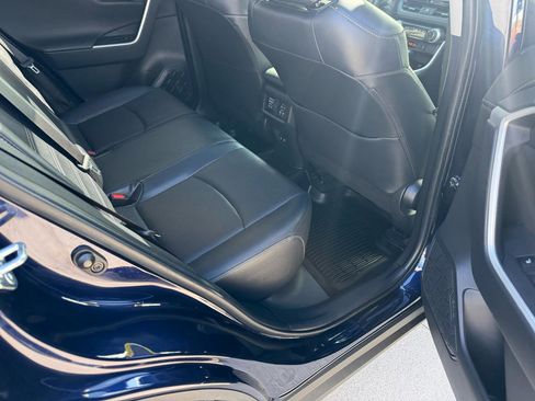 Used 2019 Toyota RAV4 Limited w/ Advanced Technology Package image 16