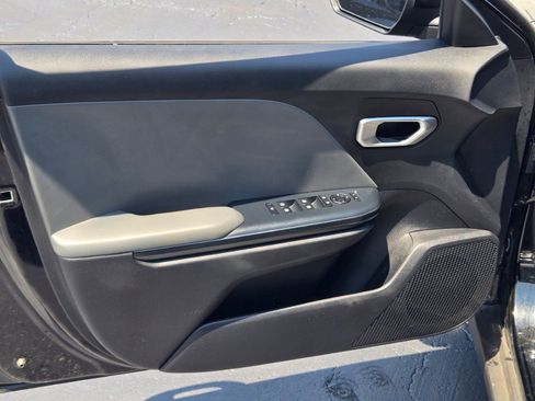 Used 2025 Kia K4 FWD image 19