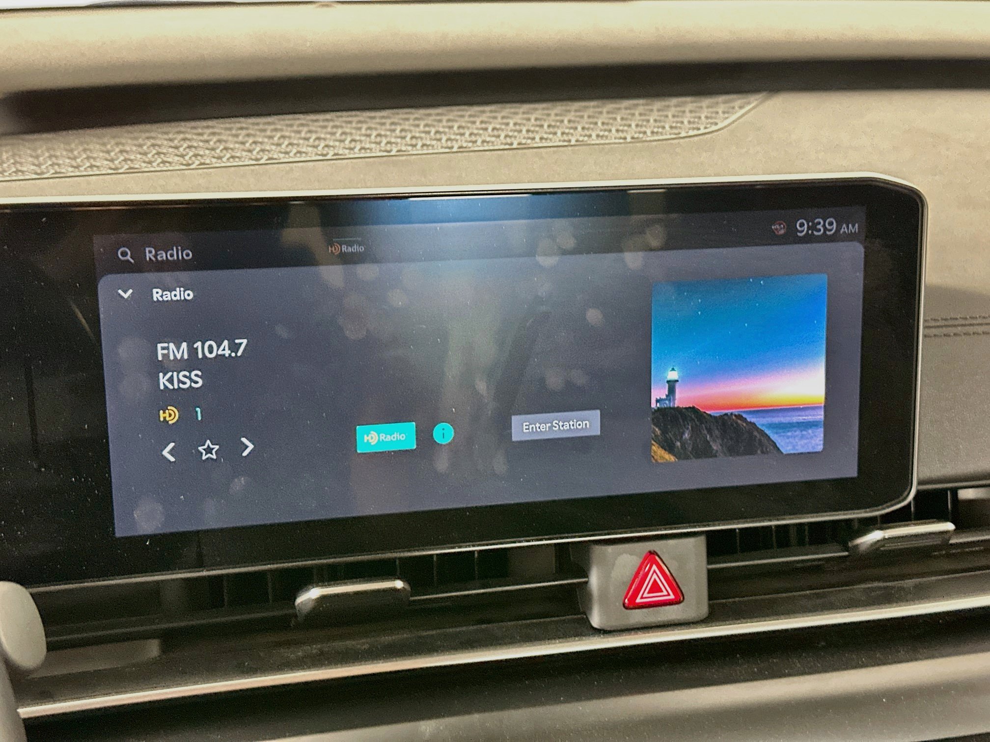 Used 2025 Kia Carnival FWD image 21