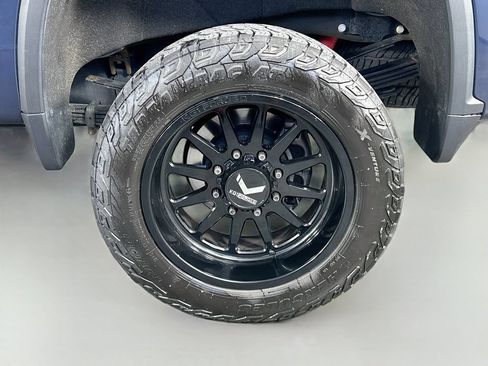 Used 2023 Chevrolet Silverado 3500 LT w/ Convenience Package AWD/4WD image 32