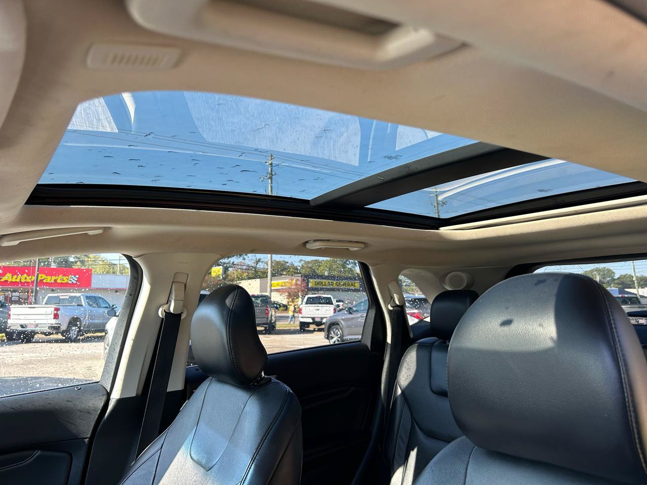 Used 2019 Ford Edge Titanium w/ Equipment Group 301A FWD image 13