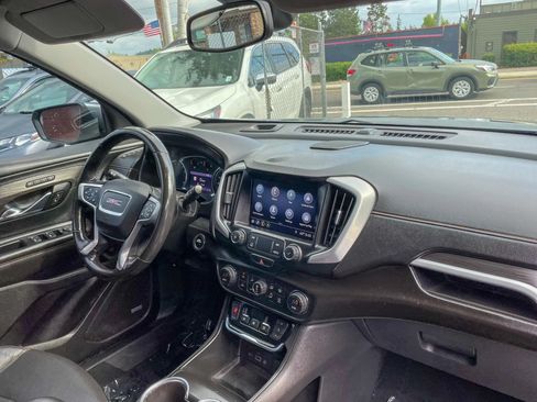 Used 2021 GMC Terrain SLT w/ Infotainment Package II AWD/4WD image 37