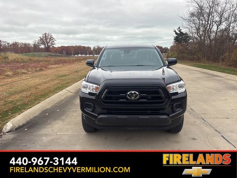 Used 2022 Toyota Tacoma SR image 8