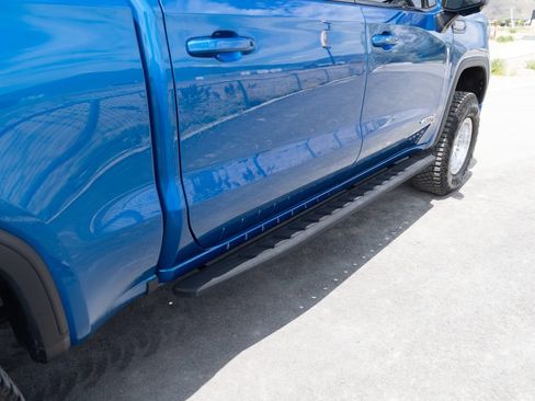 Used 2024 GMC Sierra 1500 AT4 w/ Technology Package AWD/4WD image 14