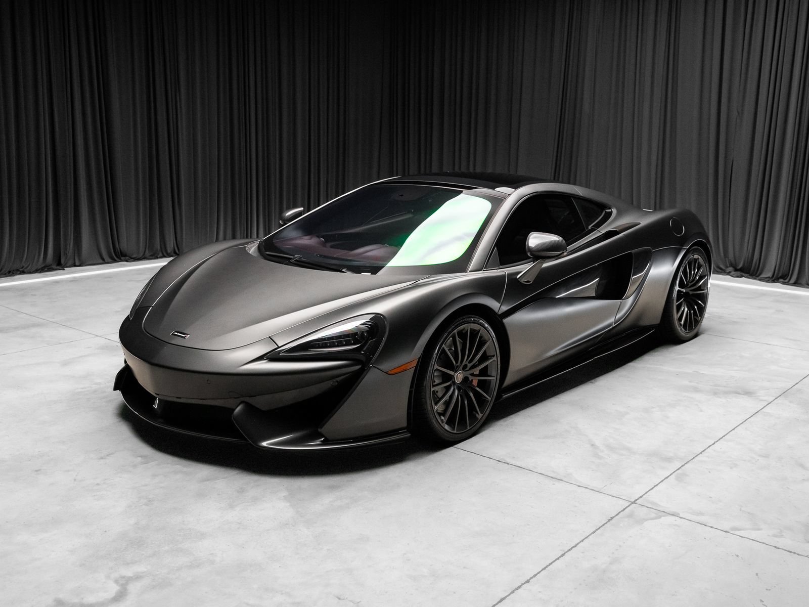 Used 2017 McLaren 570S RWD image 25