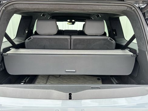 Used 2023 Rivian R1S Adventure image 32