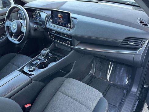Used 2023 Nissan Rogue SV AWD/4WD image 11
