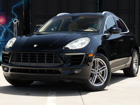 Used 2016 Porsche Macan S AWD/4WD image 1
