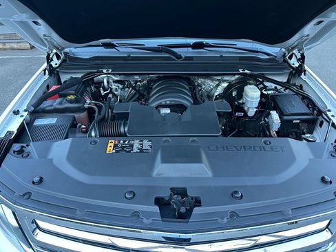 Used 2018 Chevrolet Tahoe LT w/ LT Signature Package AWD/4WD image 22