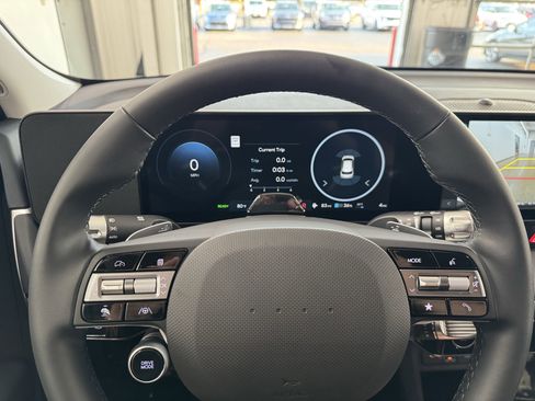 New 2025 Hyundai Ioniq 5 SE image 12