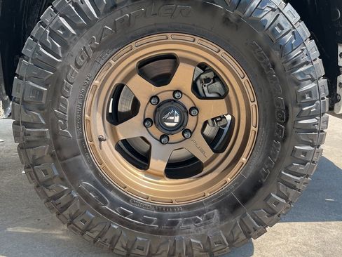 Used 2022 Toyota Tundra Limited AWD/4WD image 25