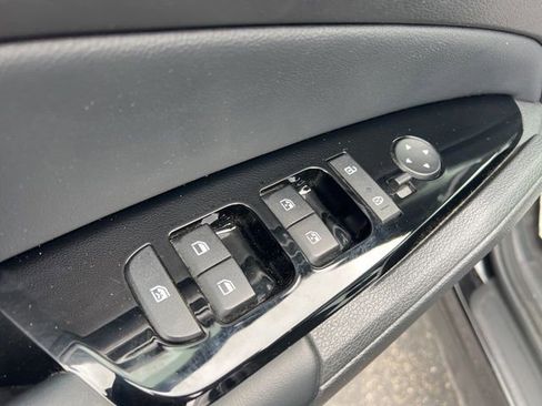 Certified 2023 Kia Sportage EX w/ EX Premium Package image 33