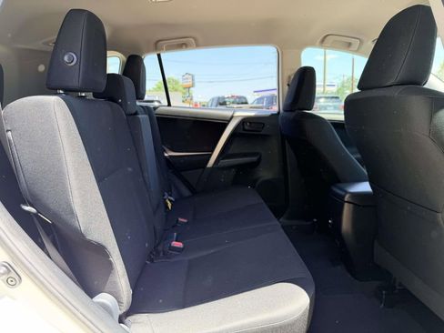 Certified 2018 Toyota RAV4 LE FWD image 15