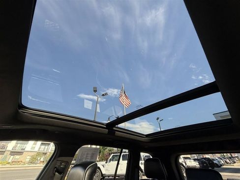 Used 2023 Jeep Grand Cherokee Summit AWD/4WD image 47