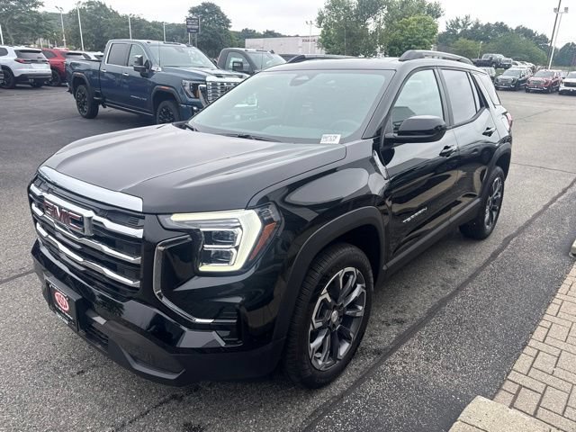 New 2027 GMC Terrain Elevation w/ Elevation Premium Package AWD/4WD image 3