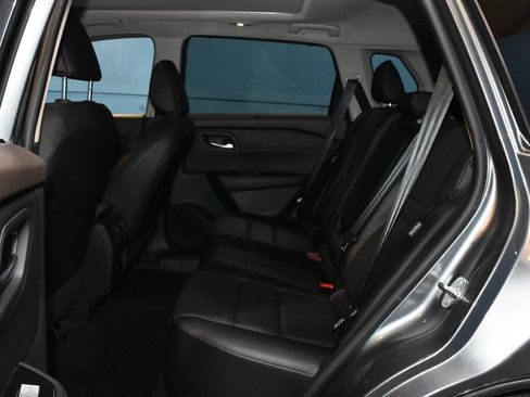 Used 2023 Nissan Rogue SV w/ SV Premium B Package AWD/4WD image 21