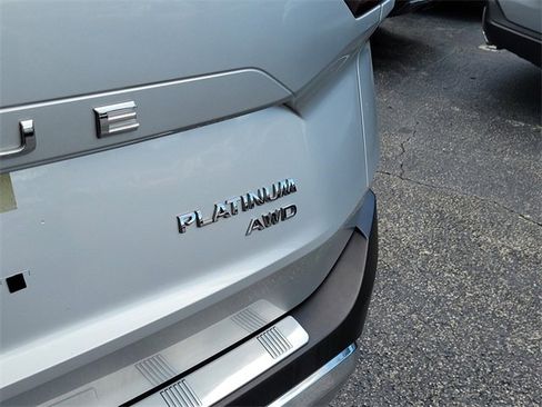 Used 2023 Nissan Rogue Platinum w/ Platinum Premium Package image 6