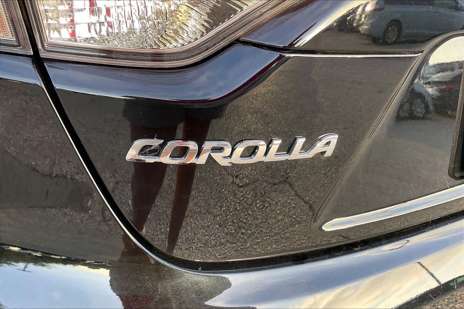 Used 2023 Toyota Corolla LE FWD image 29